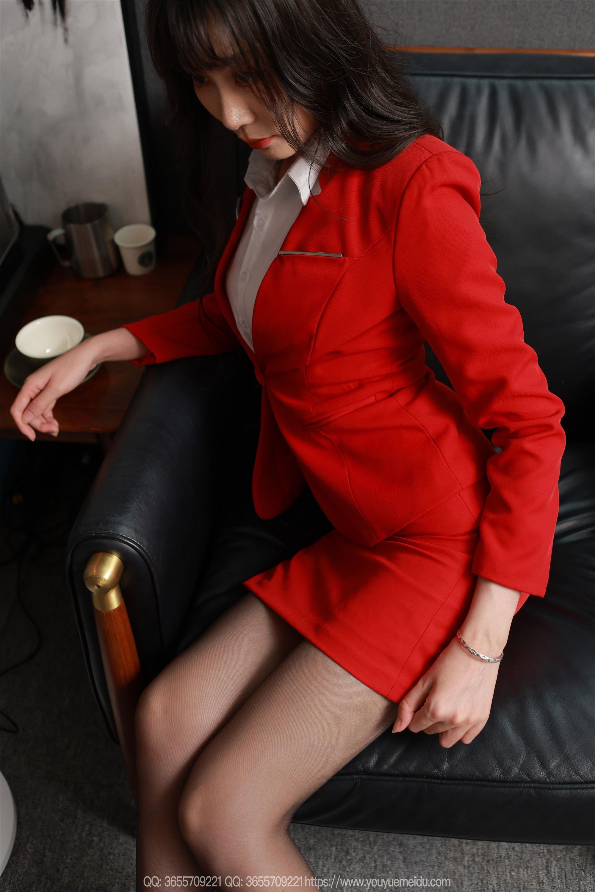 IESS异思趣向  2025.06.30 丝享家 2093 团团《红色OL套装（上）》